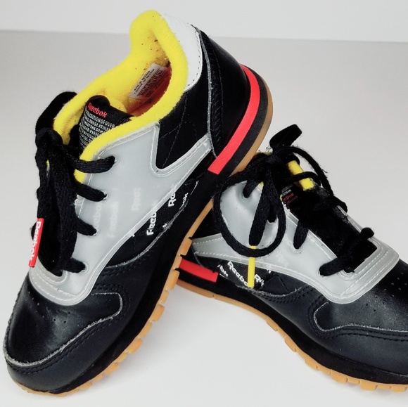 Reebok - Picture 5 of 5